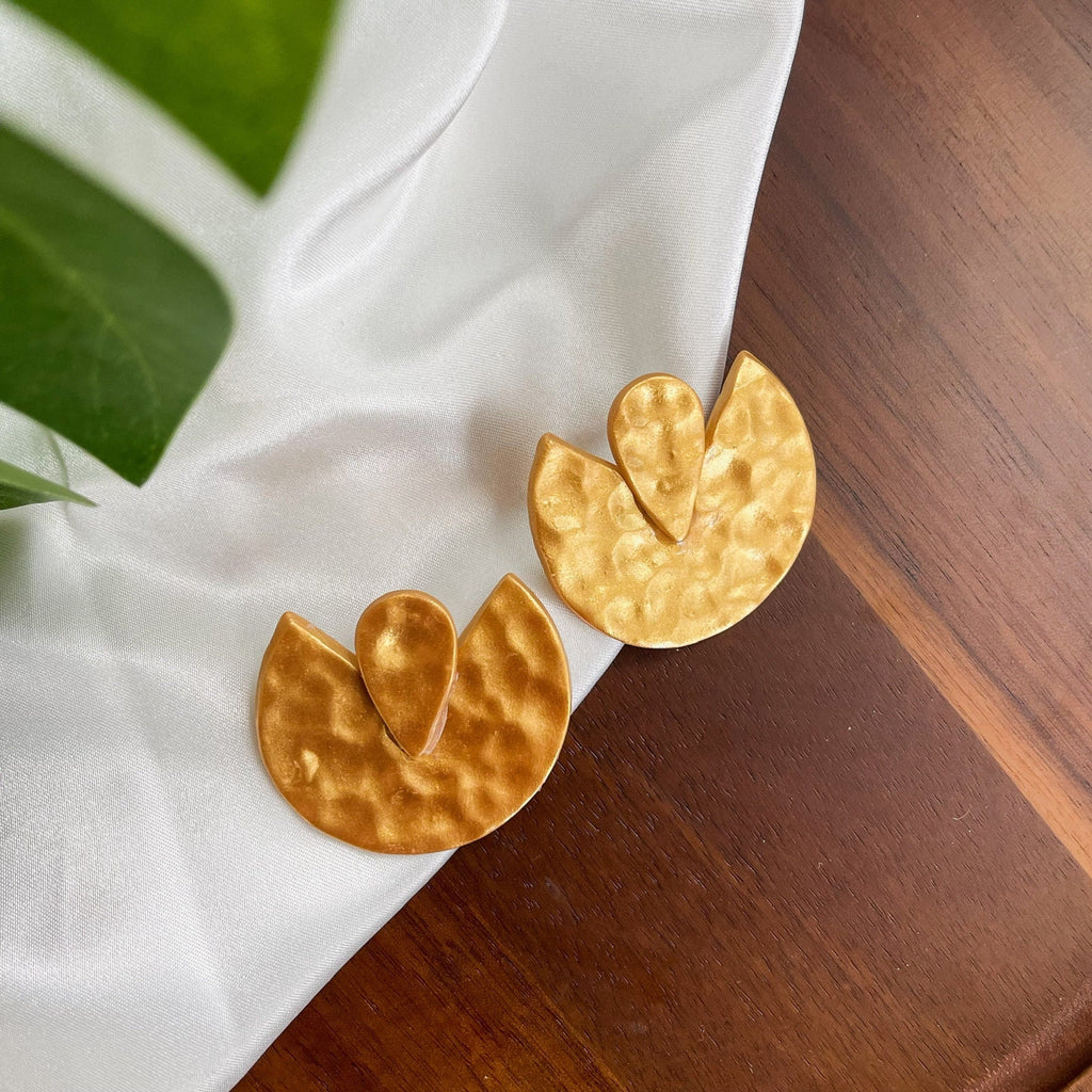 Esi Earrings